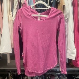 Pink/White Subtle Striped Lululemon Long Sleeve Top w Thumbholes!